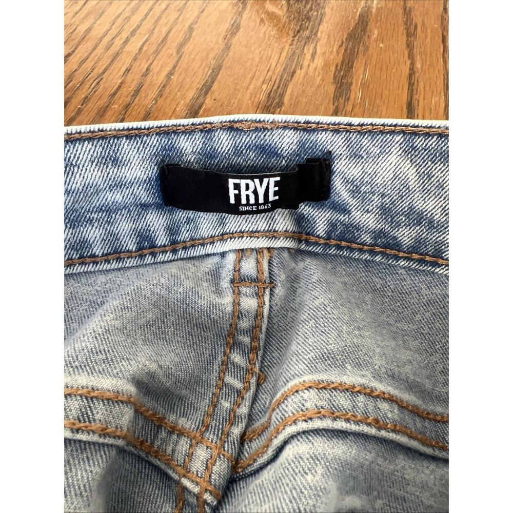 FRYE Wash Capri Jeans Womens Size 10/30 BQ - Picture 2 of 2